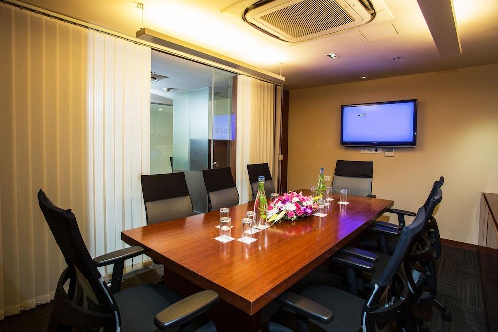 Keys Select By Lemon Tree Hotels, Hosur Road, Bengaluru Exterior foto