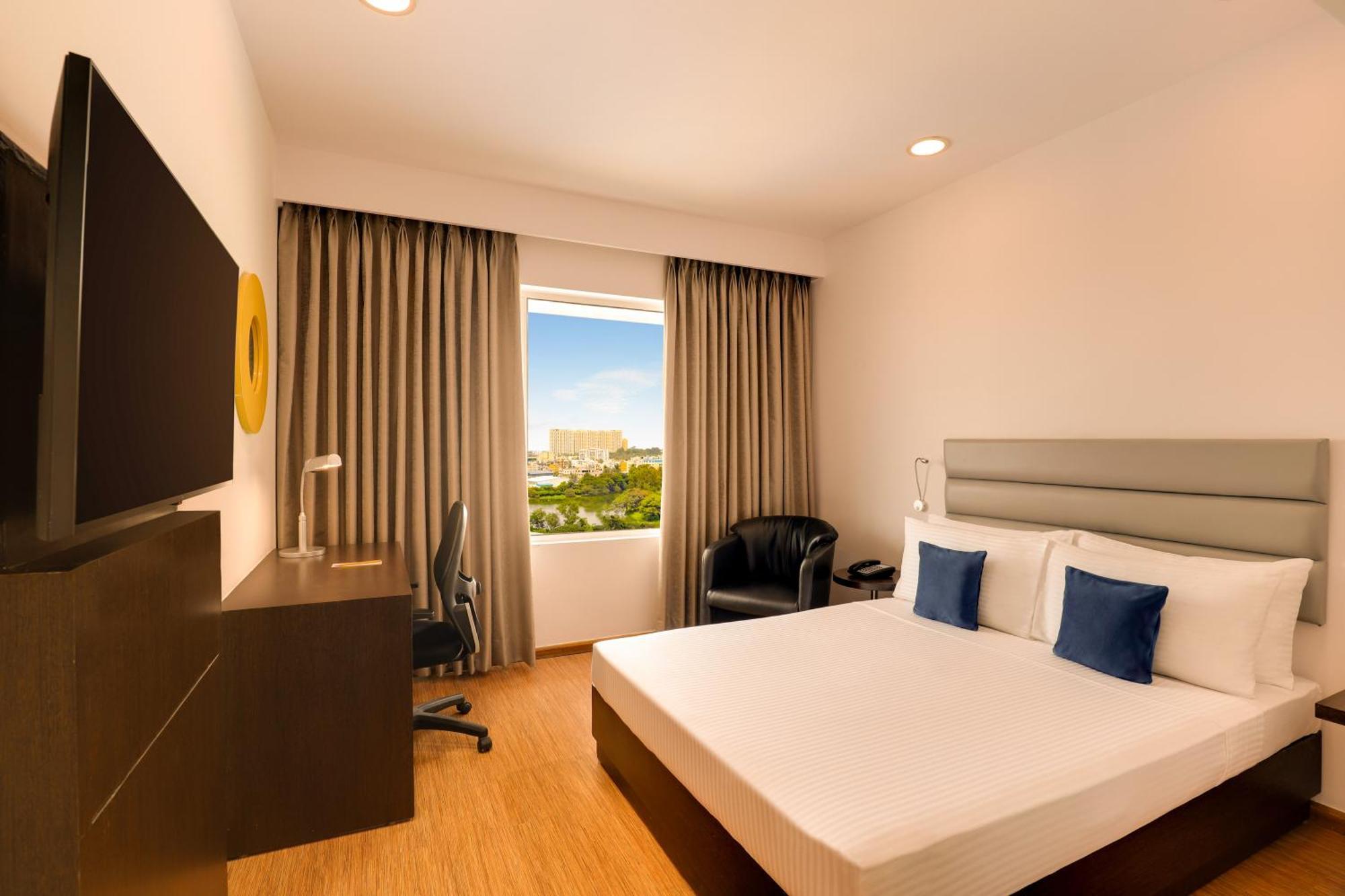 Keys Select By Lemon Tree Hotels, Hosur Road, Bengaluru Exterior foto