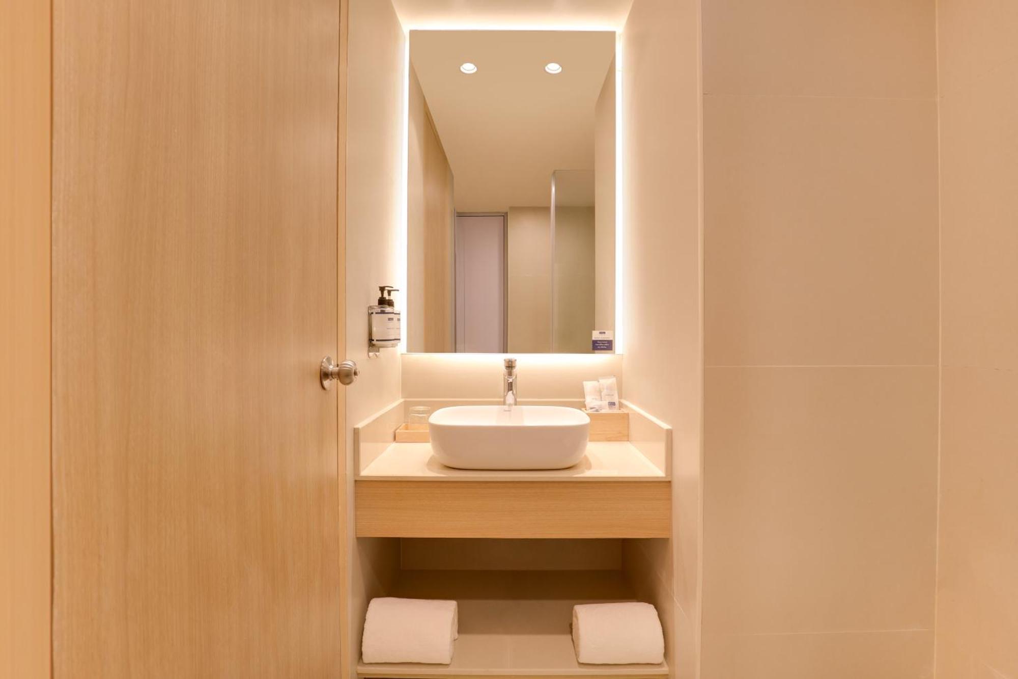 Keys Select By Lemon Tree Hotels, Hosur Road, Bengaluru Exterior foto