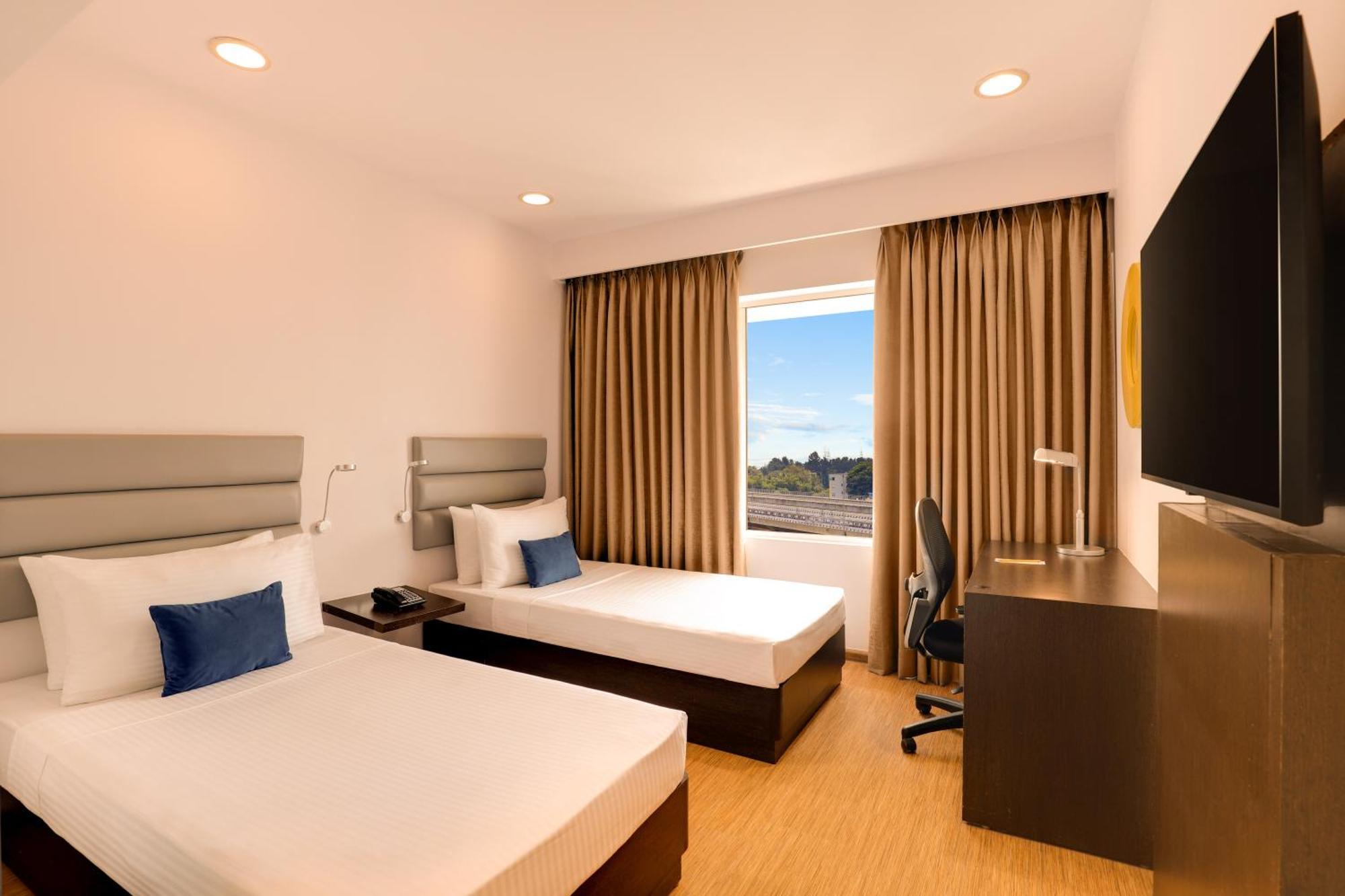 Keys Select By Lemon Tree Hotels, Hosur Road, Bengaluru Exterior foto